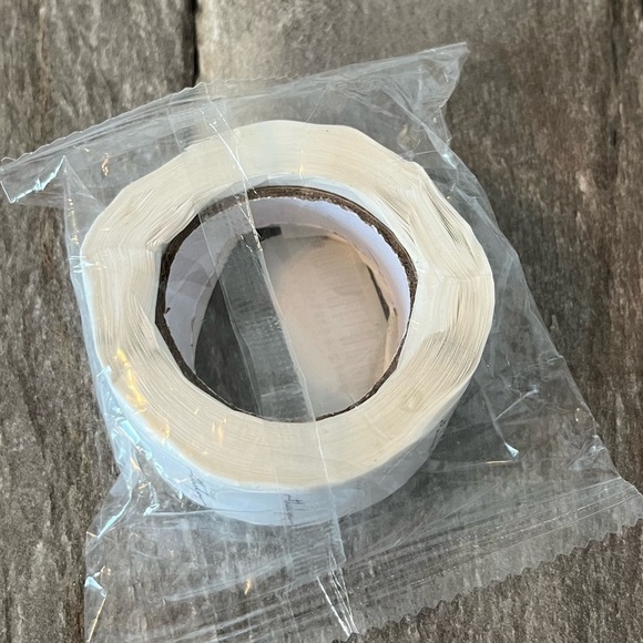 Roll of 500 Thank You Stickers 2.5 cm - Picture 4 of 5